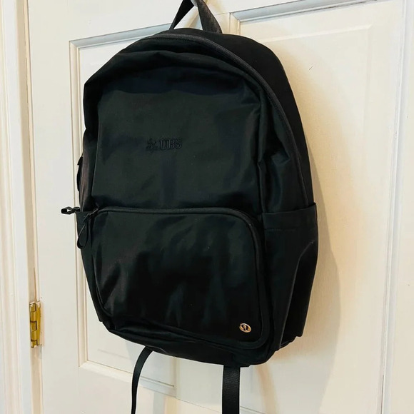 Lululemon Everyday Backpack 23L - Black - NWT! - Picture 9 of 16